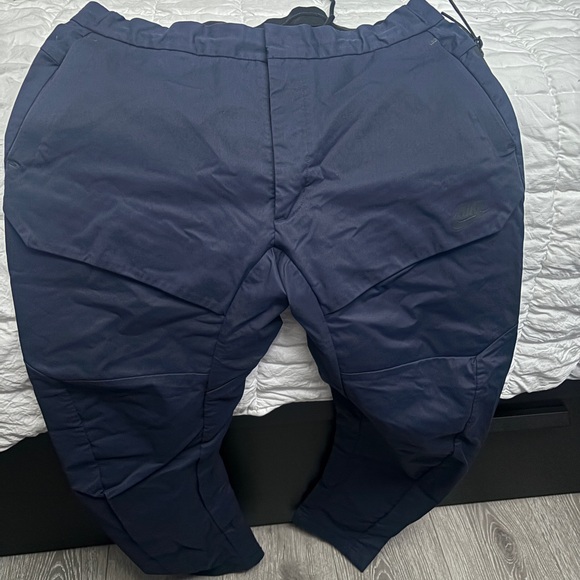 Nike Navy Blue Sportswear Tech Woven Bonded Jogger Cargo Pans